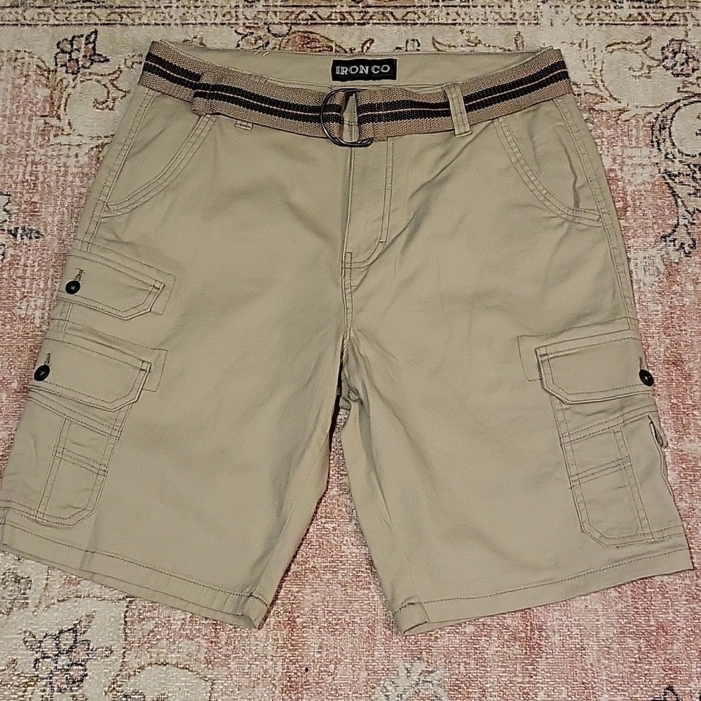 Iron Co. Classic Men's Khaki Cargo Shorts - Size 32